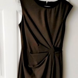 Le Chateau brown pleated dress